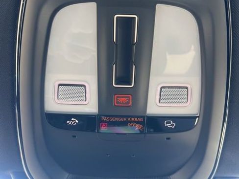 New 2026 Volvo XC90 B6 Plus w/ Protection Package Premier image 20