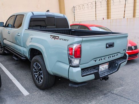 Used 2023 Toyota Tacoma TRD Sport w/ Black Out Package (TMS) RWD image 13