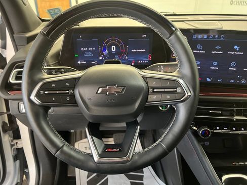 Used 2024 Chevrolet Traverse Z71 w/ Enhanced Driving Package AWD/4WD image 20