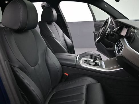 Used 2021 BMW X5 xDrive40i AWD/4WD image 25