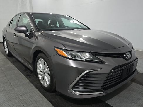 Used 2023 Toyota Camry LE w/ Convenience Package FWD image 3