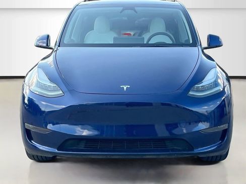 Used 2023 Tesla Model Y Long Range AWD/4WD image 2