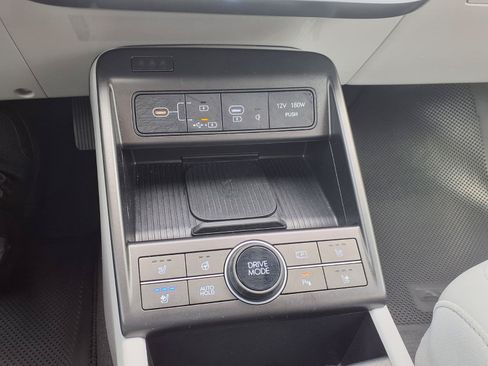 Certified 2024 Hyundai Kona Limited FWD image 26