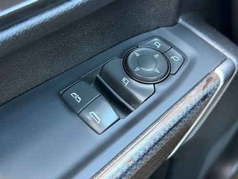 Used 2022 Chevrolet Silverado 2500 LT w/ Convenience Package AWD/4WD image 24
