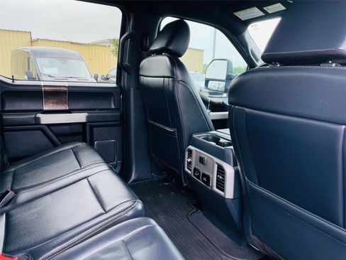 Used 2022 Ford F350 Lariat w/ Lariat Ultimate Package AWD/4WD image 25