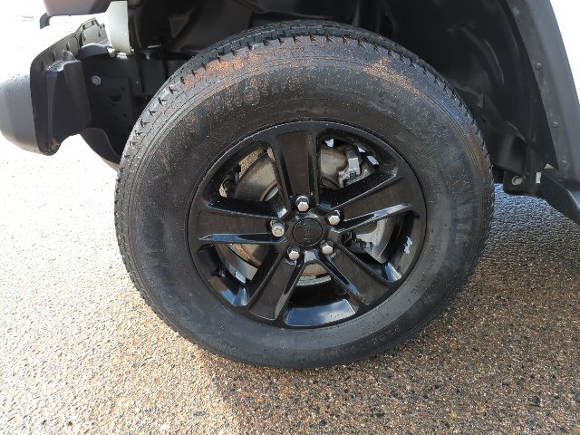 Certified 2020 Jeep Wrangler Unlimited Sahara AWD/4WD image 25