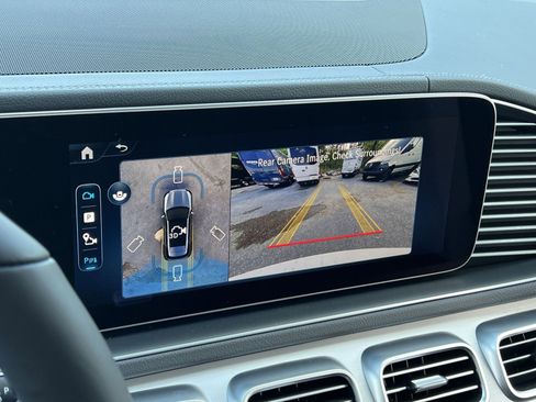 New 2026 Mercedes-Benz GLE 450 4MATIC image 17