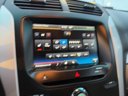 Used 2014 Ford Explorer XLT w/ Equipment Group 202A image 37