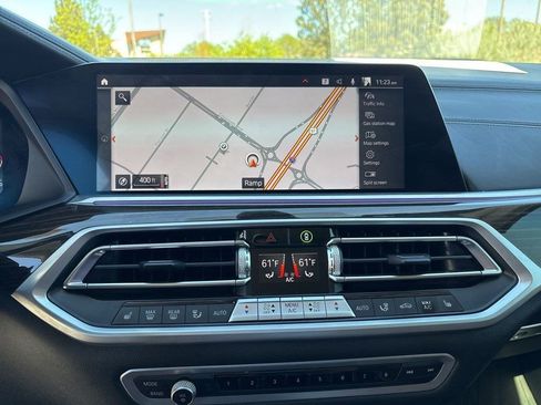 Used 2021 BMW X7 xDrive40i w/ Premium Package 2 image 14