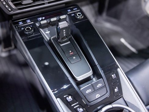 Used 2024 Porsche 911 Carrera S w/ Sport Package image 39