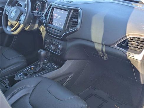 Used 2021 Jeep Cherokee Latitude Lux w/ Comfort/Convenience Group AWD/4WD image 21