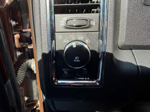 Used 2013 RAM 1500 Laramie Longhorn w/ Convenience Group AWD/4WD image 16