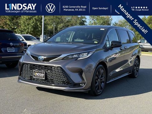 Used 2021 Toyota Sienna XSE image 5