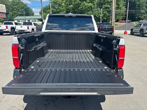 New 2026 Toyota Tacoma SR RWD image 9