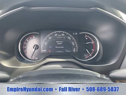 Used 2023 Toyota RAV4 LE AWD/4WD image 32