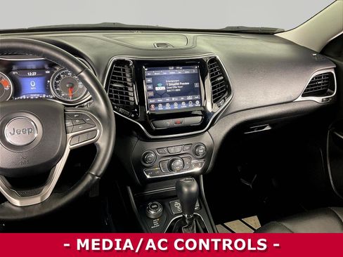 Used 2019 Jeep Cherokee Limited AWD/4WD image 9