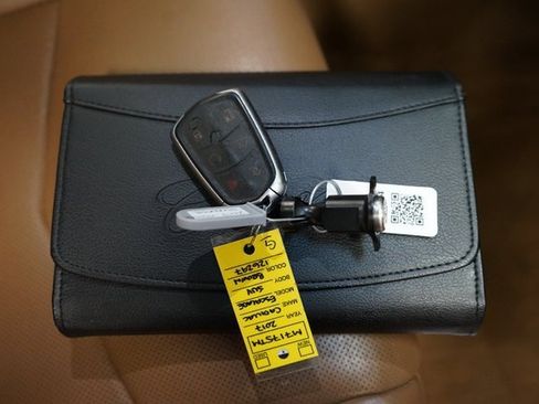 Used 2017 Cadillac Escalade Platinum image 68