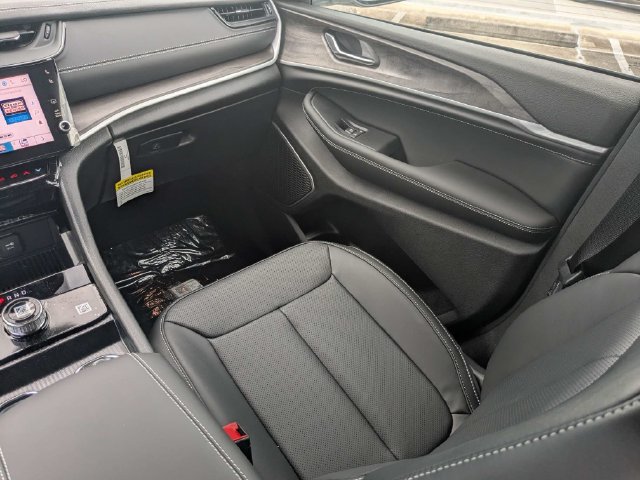 New 2026 Jeep Grand Cherokee Limited AWD/4WD image 19