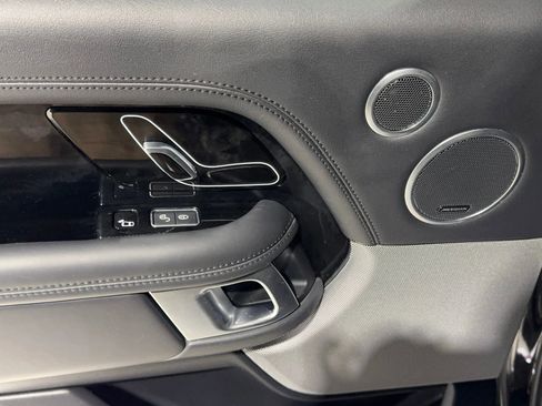 Used 2020 Land Rover Range Rover HSE image 22