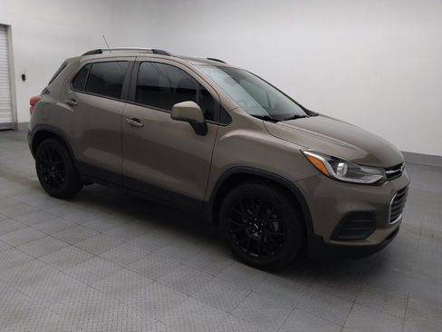 Used 2021 Chevrolet Trax LT w/ Sport Edition FWD image 11