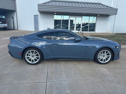 Used 2024 Ford Mustang GT Premium RWD image 5