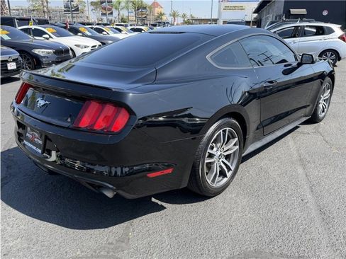 Used 2016 Ford Mustang Coupe image 7