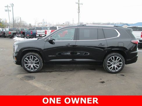 Certified 2026 GMC Acadia Denali Ultimate image 9