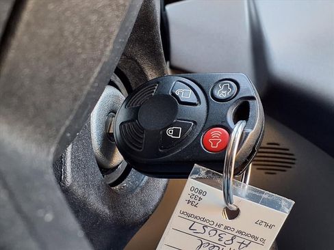 Used 2016 Ford Escape SE w/ SE Leather Comfort Package image 25