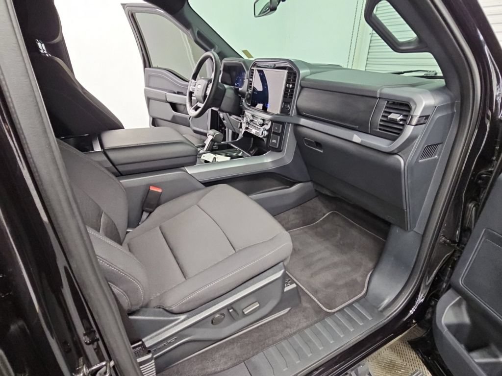 Used 2026 Ford F150 XLT w/ Equipment Group 302A MID AWD/4WD image 39