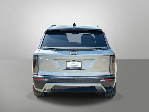 New 2026 Cadillac Vistiq Sport w/ LPO, Floor Liner Package AWD/4WD image 15