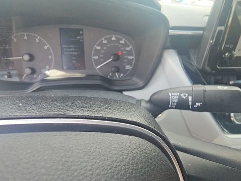 Certified 2023 Toyota Corolla SE w/ SE Premium Package FWD image 13