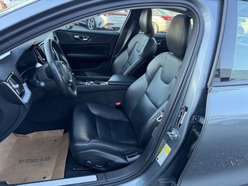 Used 2020 Volvo S60 T5 Momentum w/ Protection Package Premier image 7