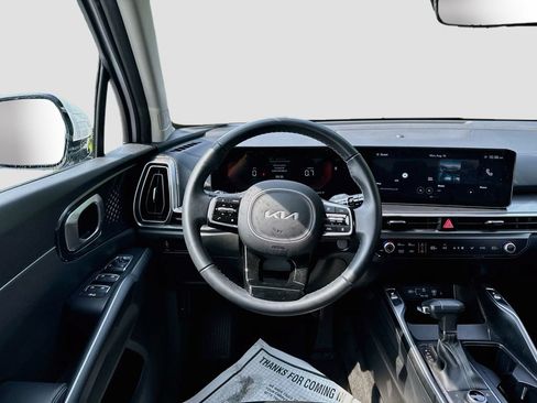 Certified 2025 Kia Sorento S AWD/4WD image 25