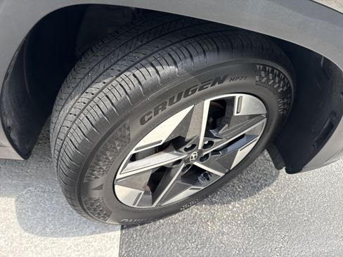Used 2025 Hyundai Tucson SEL FWD image 7