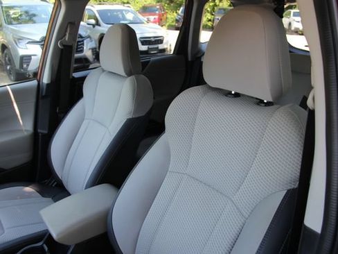 Used 2022 Subaru Forester Premium AWD/4WD image 18