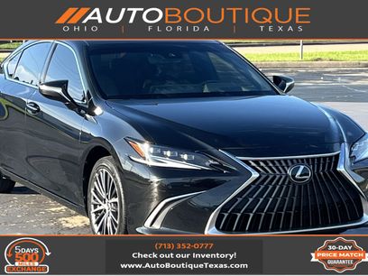 Used 2024 Lexus ES 300h w/ Premium Package