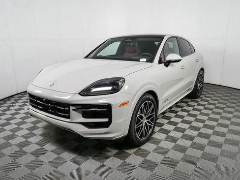 New 2026 Porsche Cayenne GTS AWD/4WD image 1