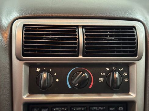 Used 2004 Ford Mustang GT image 22