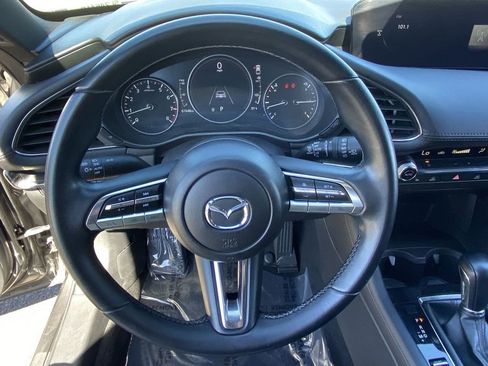 Used 2022 MAZDA MAZDA3 s image 22
