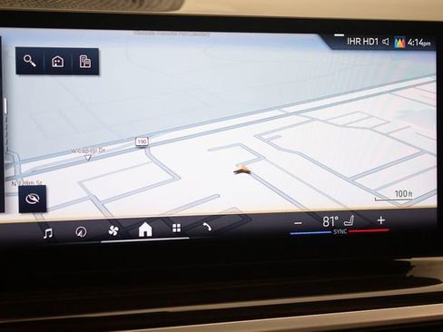 Used 2025 BMW X5 xDrive50e image 28