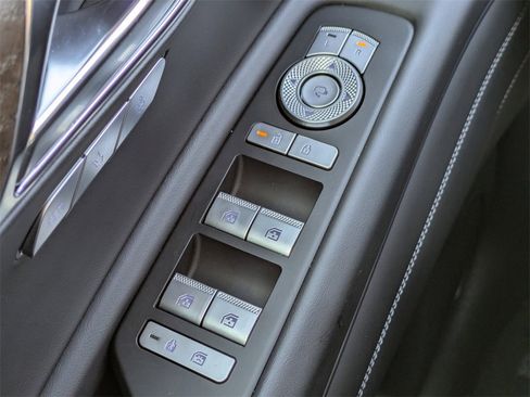 Used 2025 Genesis GV80 2.5T Advanced image 24