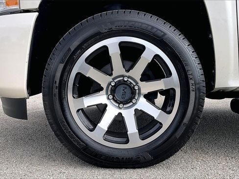 Used 2013 Chevrolet Silverado 1500 LTZ w/ LTZ White Diamond Edition image 34