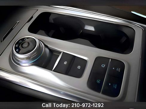 Used 2023 Ford Explorer King Ranch w/ Technology Package RWD image 29