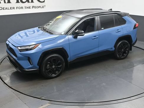Used 2024 Toyota RAV4 XSE w/ Weather Package AWD/4WD image 45