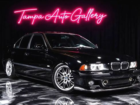 Used 2002 BMW M5 RWD image 1