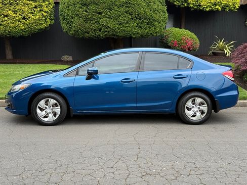 Used 2015 Honda Civic LX image 2
