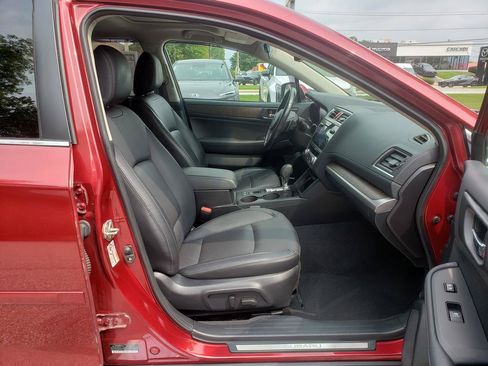 Used 2017 Subaru Outback 2.5i Limited AWD/4WD image 17