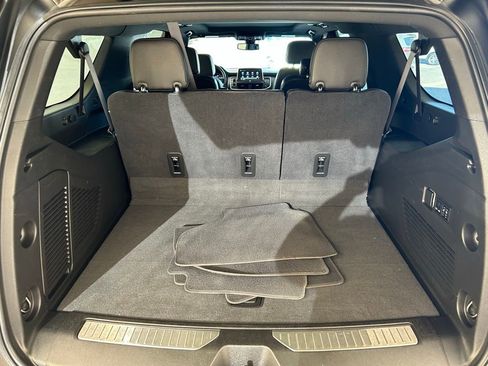 Used 2021 GMC Yukon XL AT4 image 14