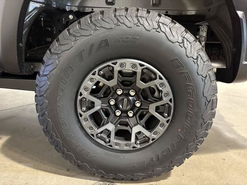Used 2026 Ford F150 Raptor w/ Equipment Group 803A Raptor R AWD/4WD image 51