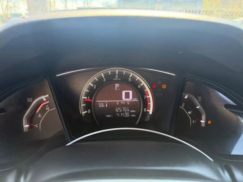 Used 2017 Honda Civic Sport image 17